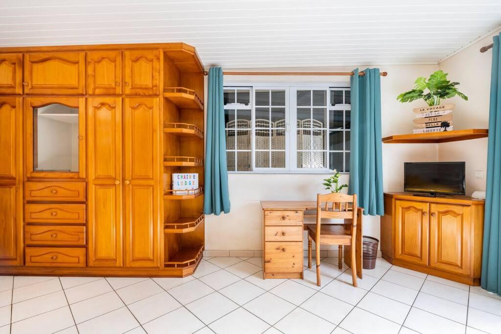 Chaine Lodge Maison Entiere Free Parking & Wifi 3Min De L'Aeroport Фааа Экстерьер фото