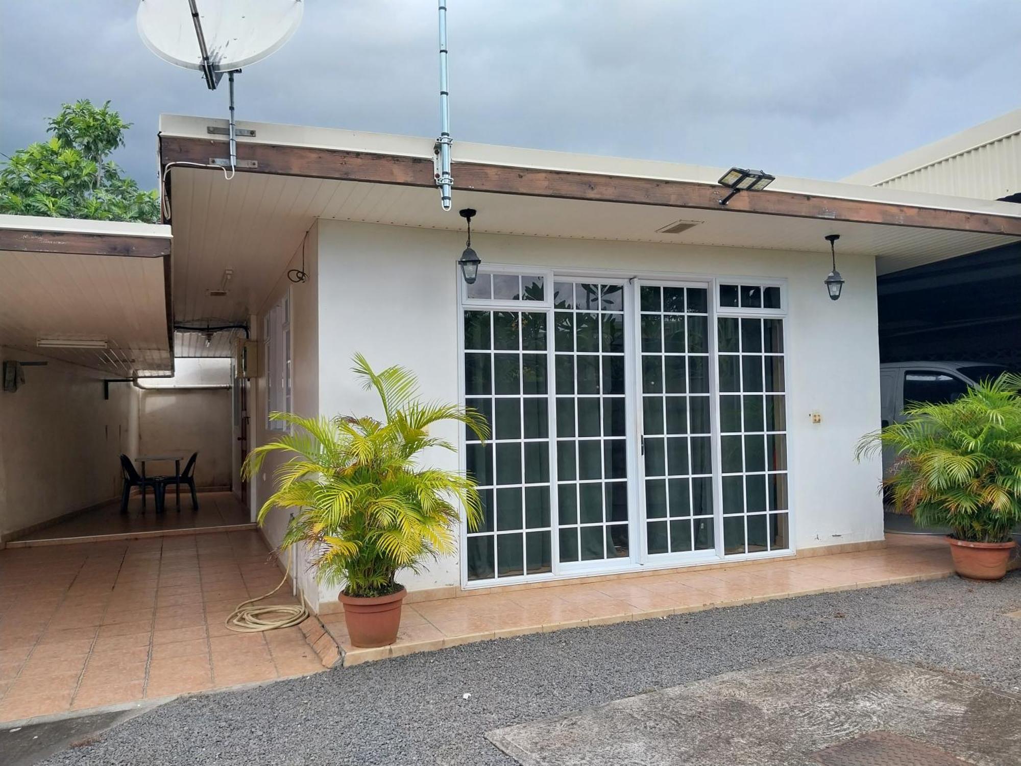 Chaine Lodge Maison Entiere Free Parking & Wifi 3Min De L'Aeroport Фааа Экстерьер фото